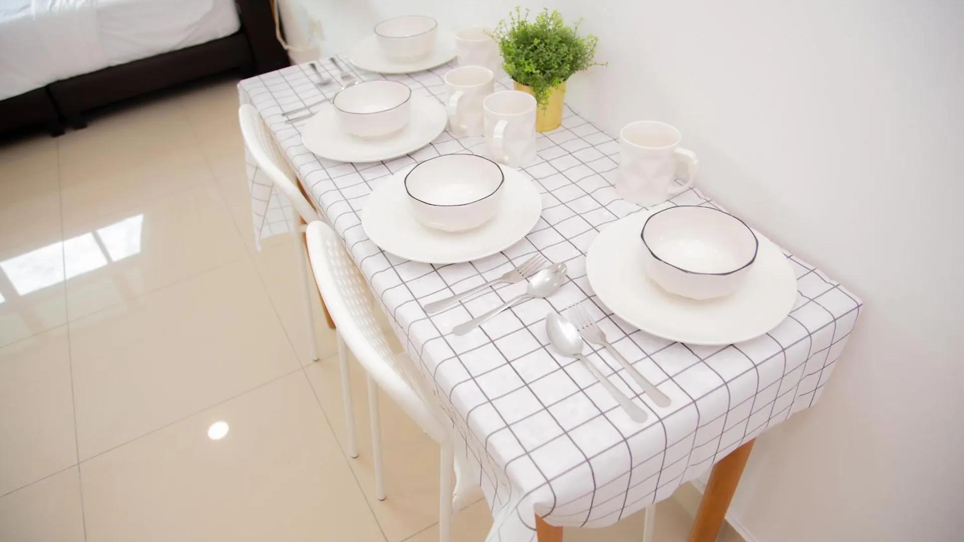 -Mount Austin Ikea, Aeon 10Mins -Pool View- B215 Apartment Johor Bahru 0*,  Malaysia